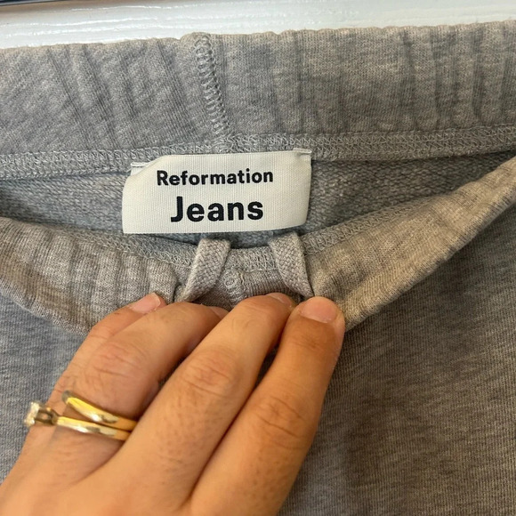 ! REFORMATION
Classic Sweatpants small - Picture 4 of 5